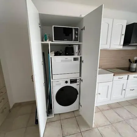 Apartment Climatise Les Pieds Dans L'eau Six-Fours-les-Plages