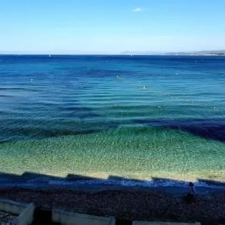 Apartment Climatise Les Pieds Dans L'eau Six-Fours-les-Plages